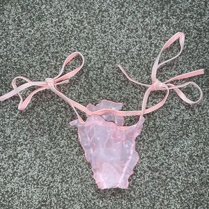 NWOT Mesh thongs